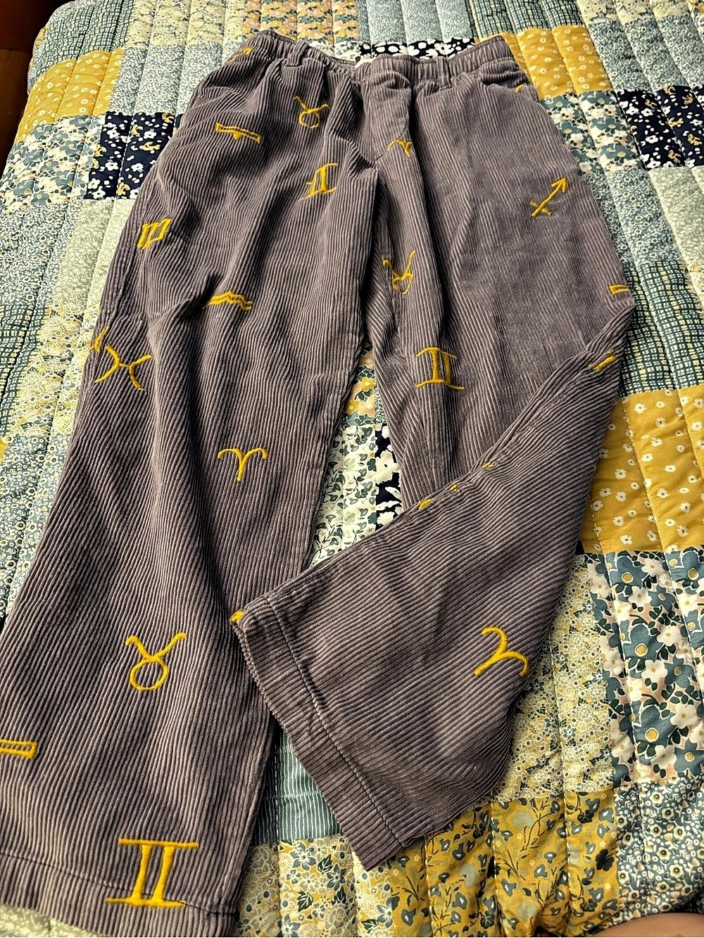 Urban Outfitters Women's Embroidered Jogger Pants Gray & Yellow Small